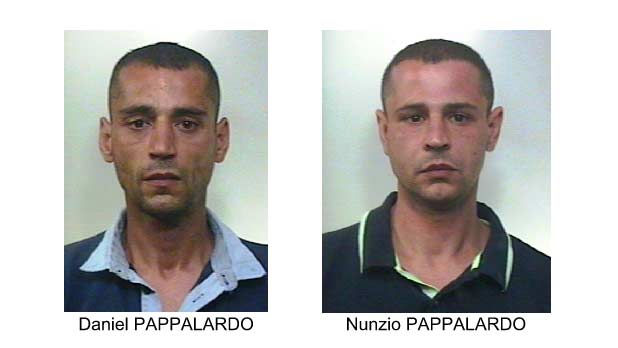 Rapinano farmacia a Paternò: in manette due fratelli