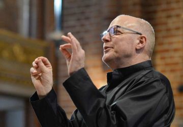 Gary Graden a Giarre: il celebre Maestro statunitense terr&agrave; un corso di direzione coro