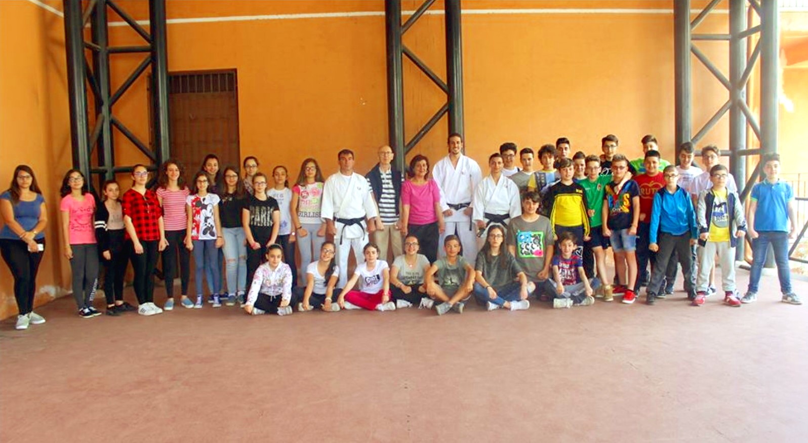 Francavilla di Sicilia: gli alunni dell’Istituto Scolastico Comprensivo a lezione di Karate