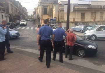 Giarre, tentano furto in una villetta a Macchia. Sorpresi dai proprietari: un fermo VIDEO