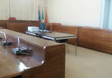 Mascali, nuovo rinvio a stasera in Consiglio per l'approvazione del bilancio. Dura contestazione dell'opposizione