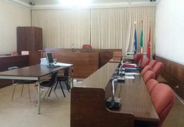 Mascali, presunto ammanco di 100 mila euro: stasera Consiglio comunale di "fuoco"