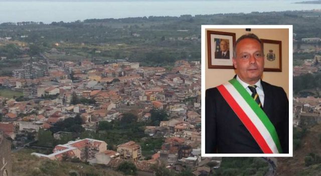 Calatabiano, il Comune si tinge di “rosa”