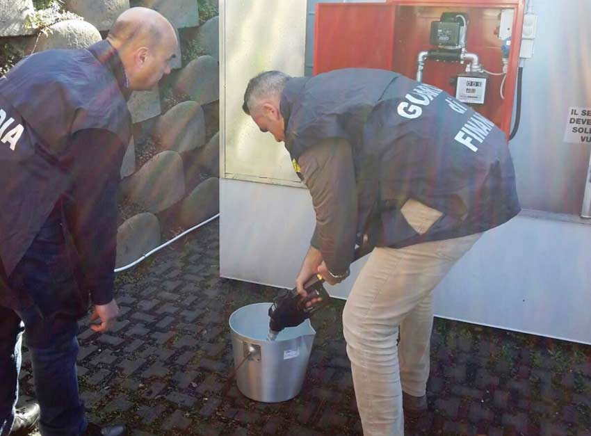 Operazione “Mountain Diesel”: scoperto a Cesarò traffico illecito per tre milioni e mezzo di litri di gasolio. Nove denunciati VIDEO