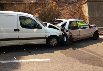 Grave incidente in A18 vicino Messina: tamponamento a causa di un incendio VIDEO