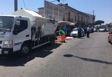 Ambulantato selvaggio a Giarre: il Tribunale di Catania annulla un sequestro di frutta per "deficit motivazionale"