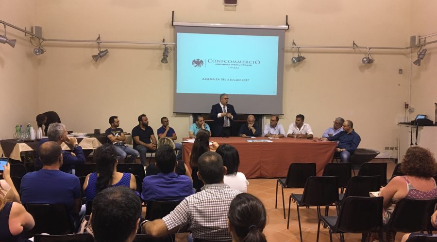 Giarre, isola pedonale e chiusure notturne: adesioni sino al 58%