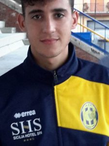Calcio: il Giarre riconferma l'esterno Mattia Leotta