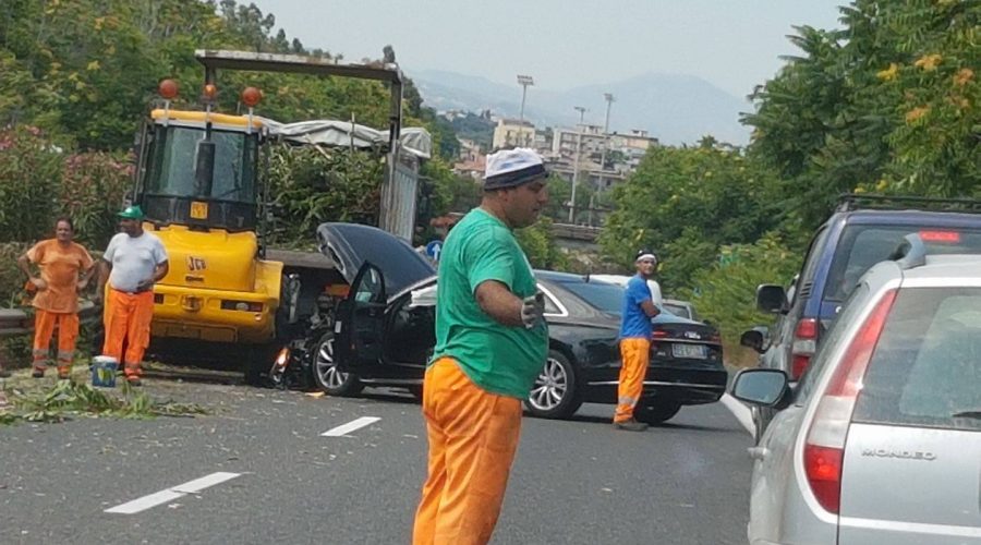 Incidente in A18 tra Catania e Giarre: si segnalano lunghe file. Un ferito