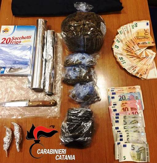 Catania: sorpreso in casa con un chilo di droga. Insospettabile in manette