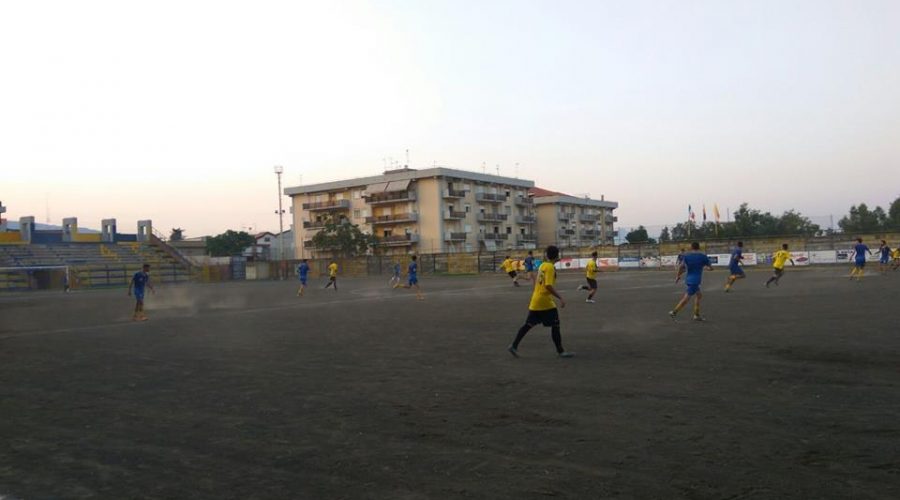 Giarre 1-1 Aci S. Antonio. I gialloblù pareggiano nella prima amichevole casalinga