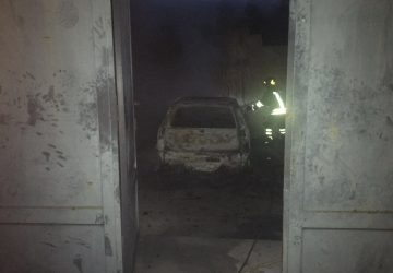 Macchia, incendio in via Pacinotti. Distrutta una vettura