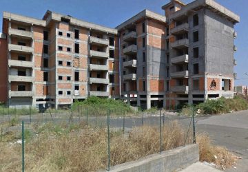 Giarre, incompiuti e in mano alla criminalit&agrave;