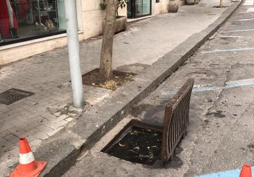 Acireale, avviata la pulizia delle caditoie