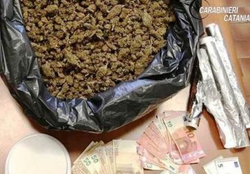 Catania, detenevano a casa quasi 5 kg di marijuana. Arrestati due fratelli a Picanello