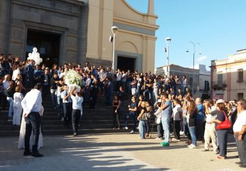 Commovente saluto alla giovane studentessa mascalese Ambra Pulvirenti