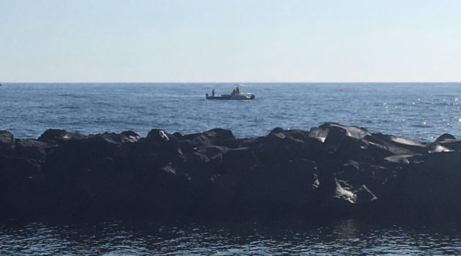 Barca cola a picco. Disperso pescatore di Riposto VIDEO-FOTO