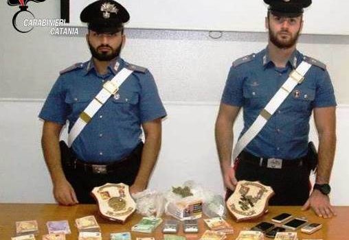 Palagonia, spaccio di droga: sgominata banda di pusher. Sequestrati 55.000 euro