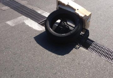 Giarre, manutenzioni "a tempo": divelta caditoia ad una settimana dalla riparazione