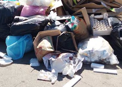 Giarre e le inefficienze della raccolta dei rifiuti: lettera di un lettore