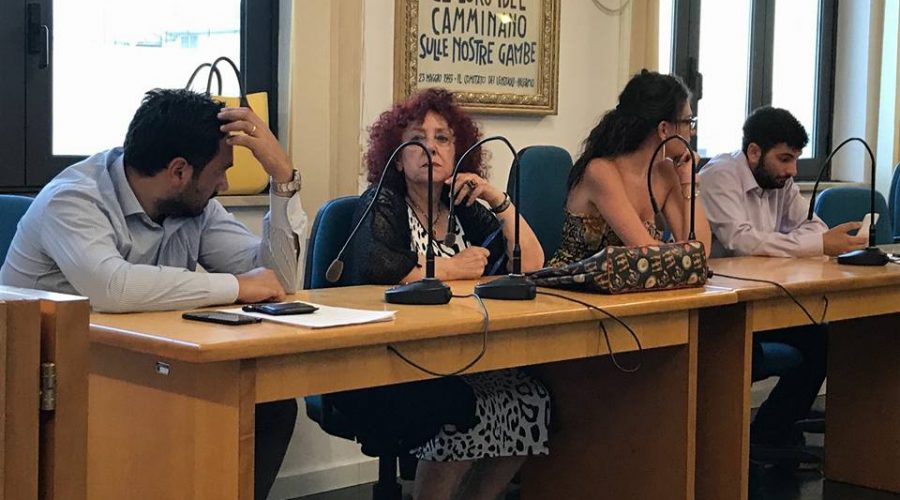 Fiumefreddo di Sicilia, la minoranza consiliare rinuncia ai tempi tecnici per evitare il dissesto