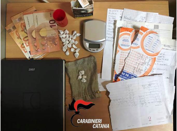 Acireale: arrestato spacciatore di cocaina