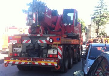 Patern&ograve;, per la seconda volta in poche ore ha dato fuoco al proprio appartamento. Nuovo intervento dei Vigili del fuoco