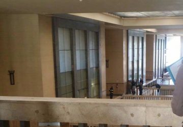 Catania, tensione al Tribunale: uomo minaccia il suicidio