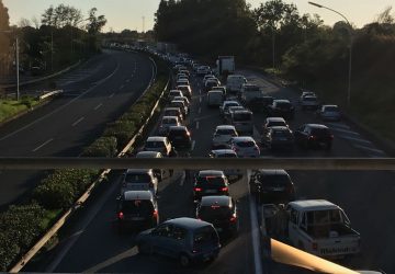 Diversi incidenti, traffico in tilt sulla A18 direzione Catania, Tangenziale e viale Mediterraneo