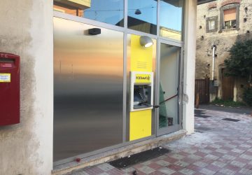 Altarello, tentato furto del postamat. Gli abitanti: avvertita esplosione VIDEO