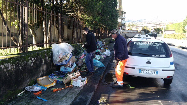 Riposto, controlli serrati e sanzioni per contrastare le discariche