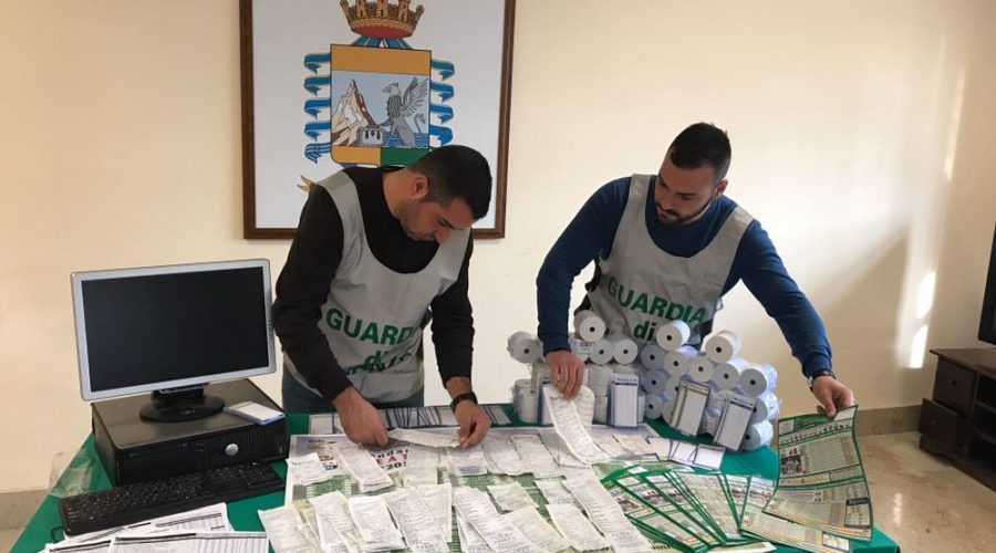 Sequestrate dalle Fiamme Gialle 13 agenzie di scommesse a Catania e provincia