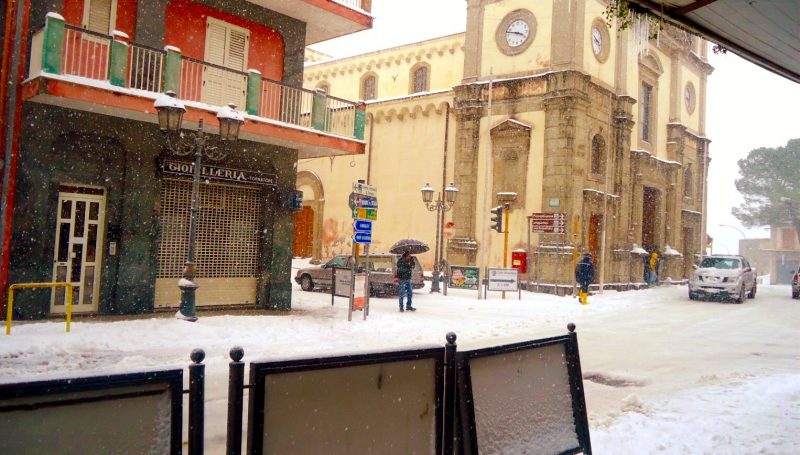 “Nevicata” di migliaia di euro su sei Comuni della Valle dell’Alcantara