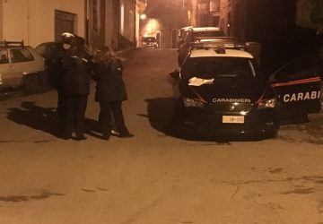 Giarre, caso di via Lisi: sequestrata dai vigili la motoape al riciclatore di rifiuti. Ma solo perch&egrave; ha causato un incidente
