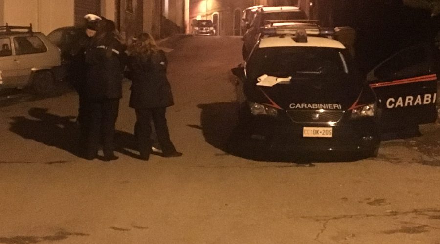 Giarre, caso di via Lisi: sequestrata dai vigili la motoape al riciclatore di rifiuti. Ma solo perchè ha causato un incidente