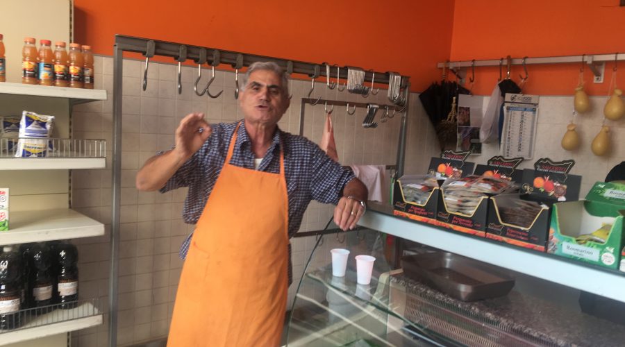 Carenza idrica San Giovanni Montebello: infuriano le polemiche. Chiusa una pizzeria