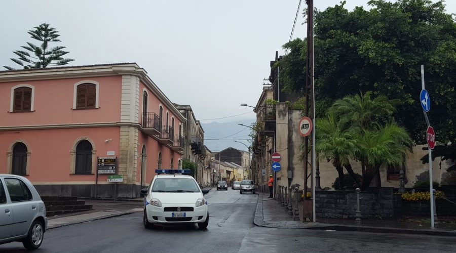 Giarre, viabilità Carrubba senza pace, ancora correttivi in via San Martino