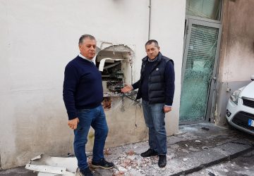Aci Castello: altro furto del bancomat delle Poste di Ficarazzi. Il sindaco Drago rinnova il grido di allarme