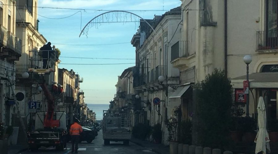 Giarre, Natale austero e quella casa di “BabboTopolino” in via Marano