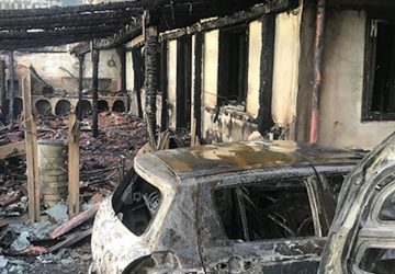 Santa Teresa di Riva, divampa un incendio in un palazzo: una donna rimasta ferita durante la fuga