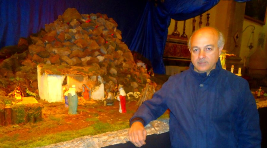 A Riposto un maestro presepista che promuove il territorio: Orazio Quattrocchi