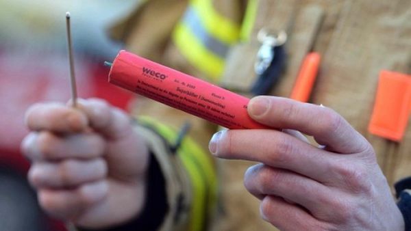 Scoperti 5.000 kg di fuochi d’artificio illegali: un arresto e tre denunce