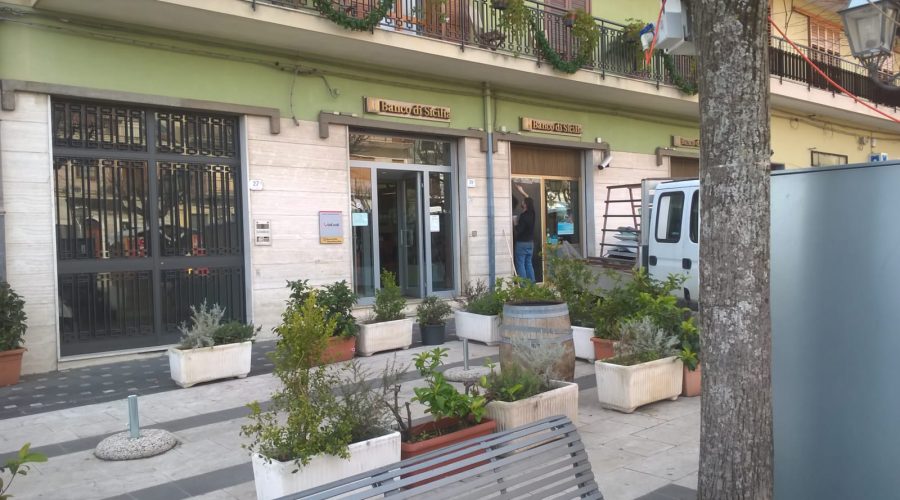 Zafferana, nuova fallita azione della banda del bancomat