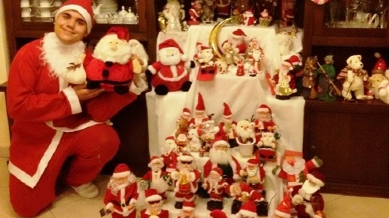 Babbi Natale.Giarre Cento Babbi Natale Per Una Passione