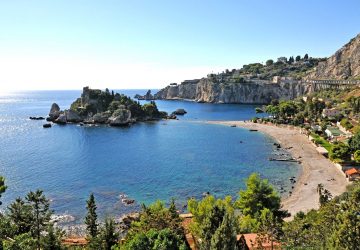 Un altro "No" al campo boe e area alaggio per ricovero natanti nella baia di Isola bella e nella baia di Mazzarò