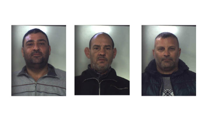 Svaligiano abitazione ad Aci Castello. Identificati ed arrestati i tre ladri