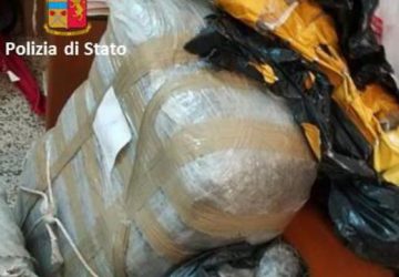 Trecastagni, nascondeva 90 kg di marijuana in garage. Arrestato 23enne VIDEO