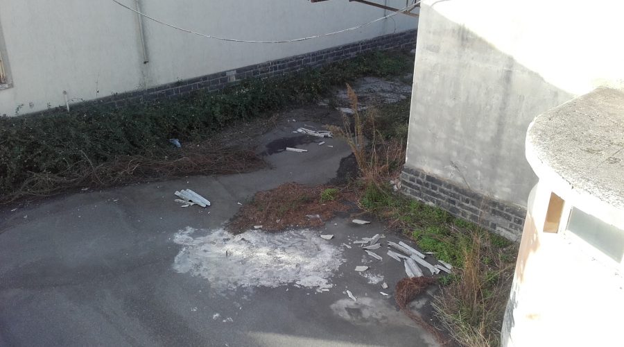 Giarre, ex Macello di via Vespri: allarme amianto. I residenti: “Abbiamo paura per i nostri bambini”