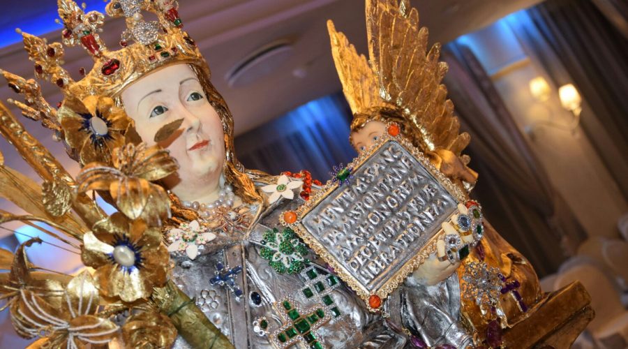 Catania: busto di Sant’Agata in cake design nella chiesa di Sant’Agata la Vetere