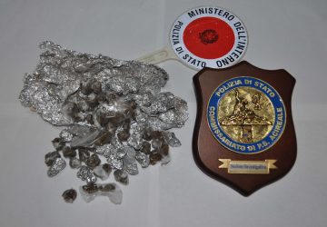 Acireale, spacciatori minorenni nel quartiere "Triangolo": due arresti della polizia